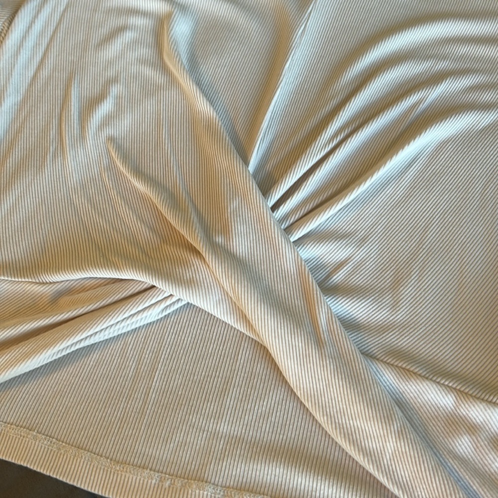 All In Motion NEW Twist Front Long Sleeve Ribbed Top Athletic Bone White Cream M - Picture 6 of 6